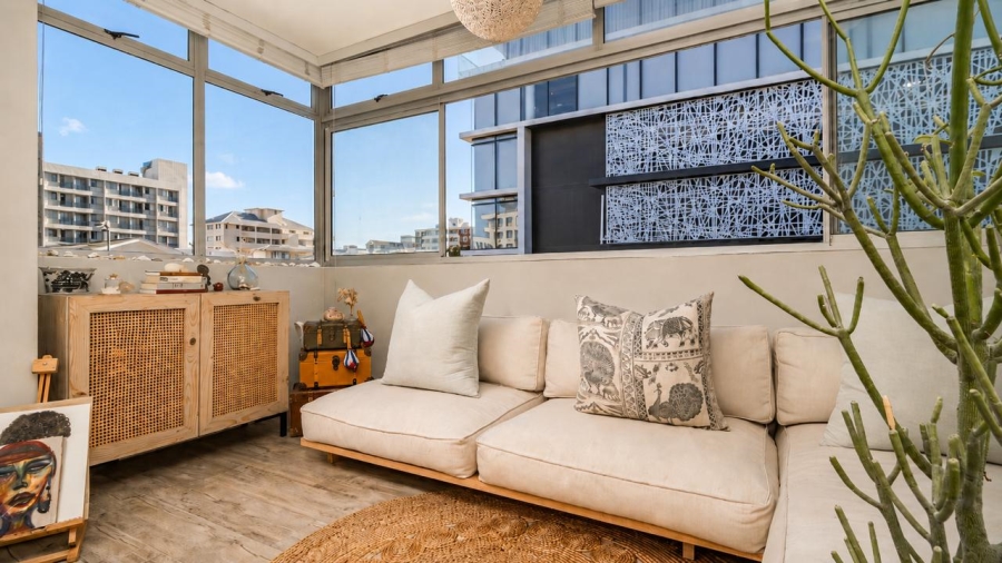 3 Bedroom Property for Sale in Sea Point Western Cape